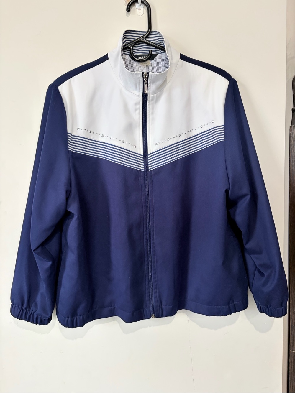 Lovely blue & white Alia Petites lightweight women’s coat